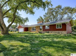 104 Kayleen Dr, Bellevue, NE 68005