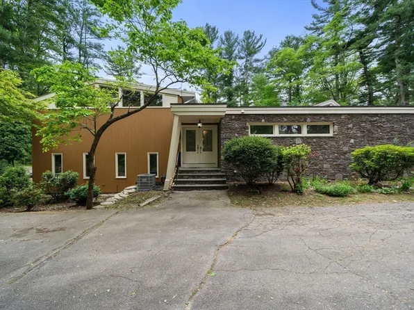 181 Thayer Farms Rd, Attleboro, MA 02703