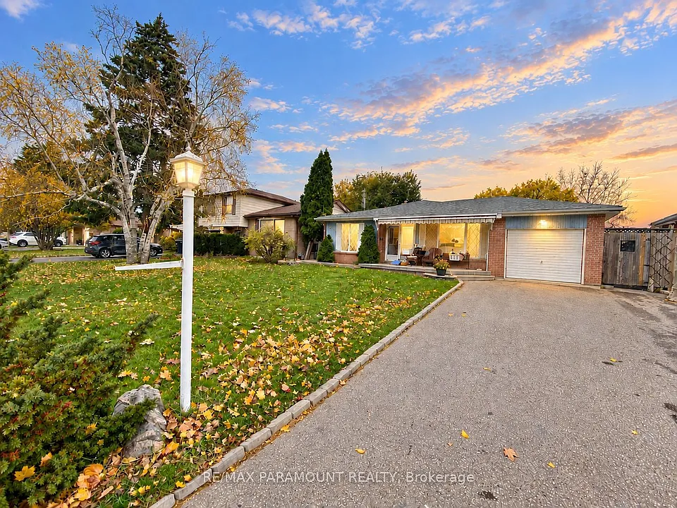 42 Bromley Cres