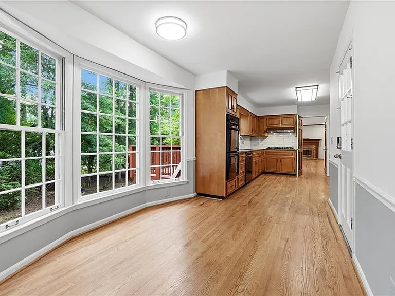 3731 Dunwoody Club Dr — Photo 10