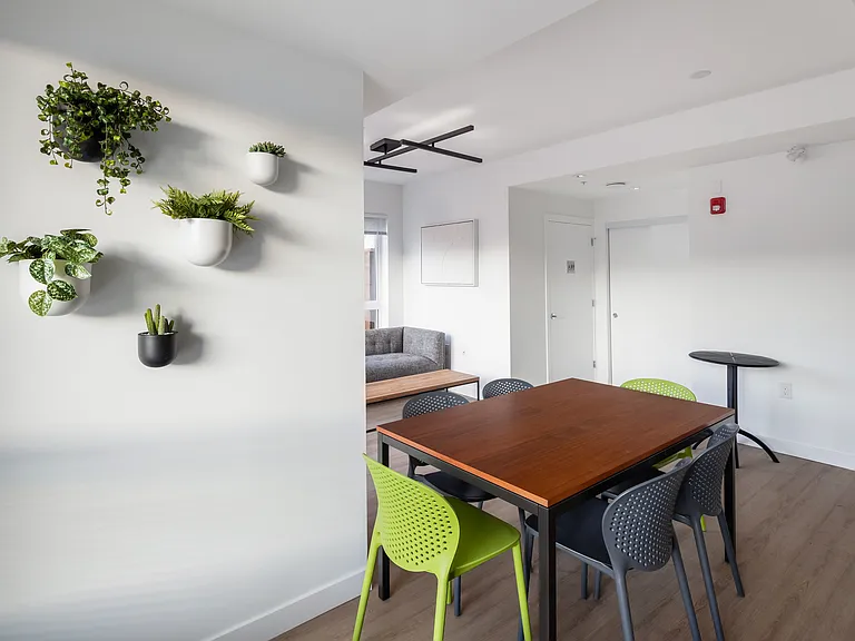 2075 W 12th Ave #302 — Photo 15