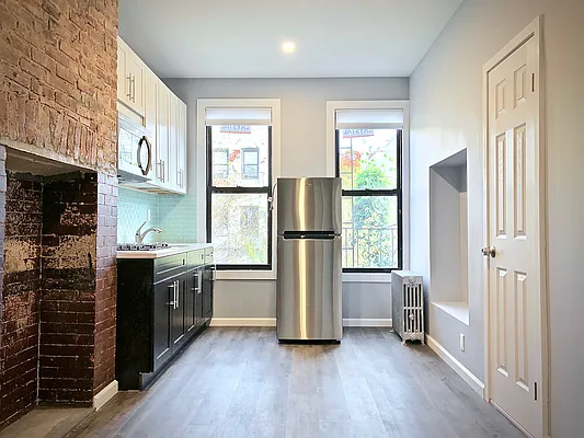 Rented by Nooklyn NYC LLC | media 8