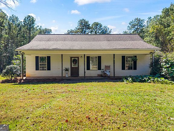 3rd image of 1148 Oconee Forest Rd