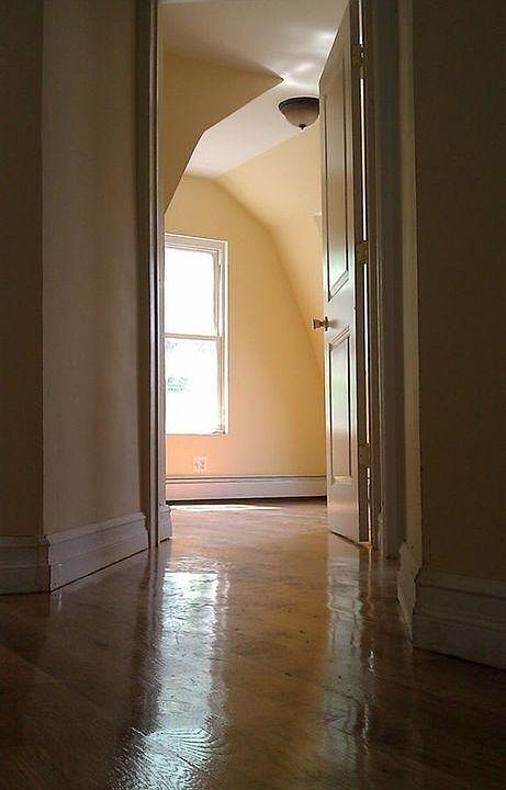 2nd image of 3263 Decatur Ave #2