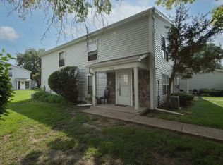 1380 N Glen Cir APT B, Aurora, IL 60506
