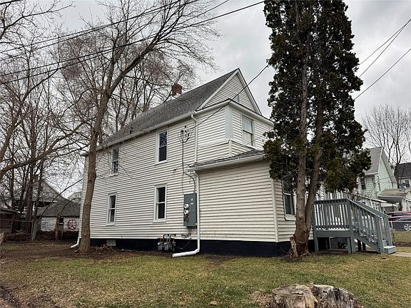 5th image of 92 Crocker Ave