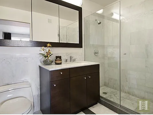 Rented by Halstead Real Estate | media 28