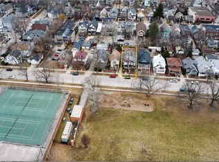 828 E Dayton St, Madison, WI 53703