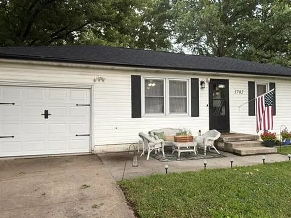 1702 Colby Ave, Marshall, MO 65340