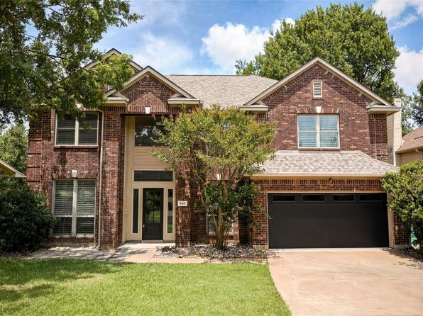 905 Sweetwater Cv