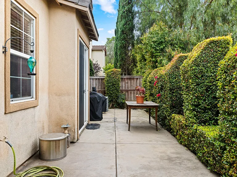 948 Avalon Way — Photo 12