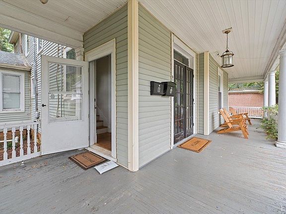 3rd image of 219 Warwick Ln