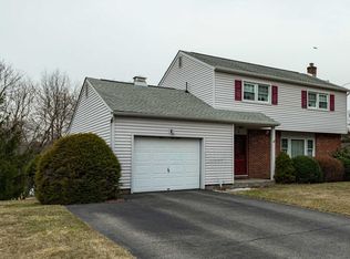 4 Dennis Rd, Wappingers Falls, NY 12590