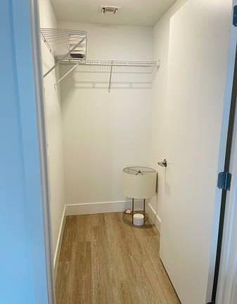 5th image of 15020 Biscayne Blvd #515