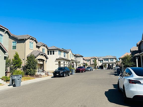 2nd image of 1710 Brodea Ln