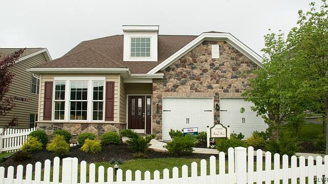 1st image of 2611 Pioneer Dr