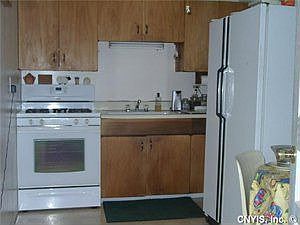 4th image of 105 Savaria Dr