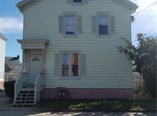 12 Hawthorne St, Providence, RI 02907