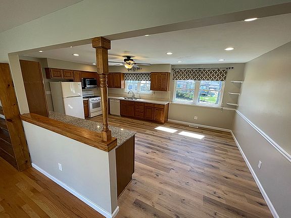 4th image of 5228 Ville Angela Ln