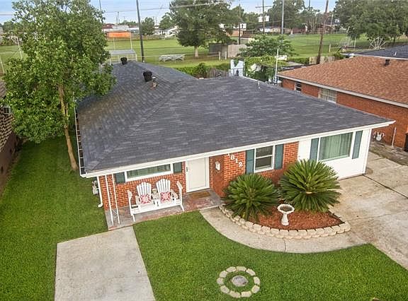 2nd image of 1812 Dogwood Dr