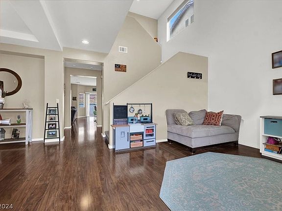 4th image of 1204 Tropic Wind Ave