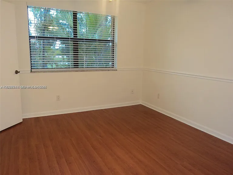 10605 NW 11th St #206 — Photo 11