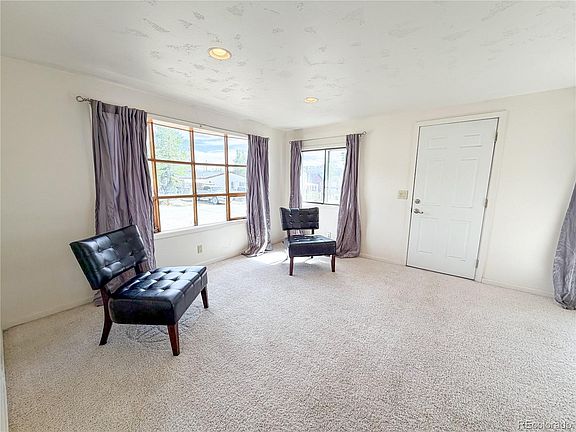 4th image of 430 E 5th Street