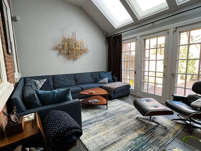 239 Delancey House — Photo 7