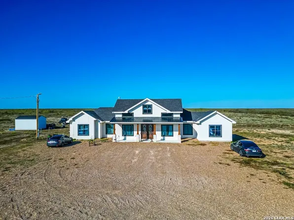 2297 Sunbeam Ridge Road, Eagle Pass, TX 78852