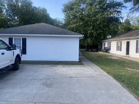 3rd image of 1309 Waverly Ave #A