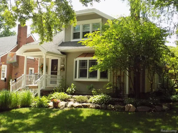 22231 Gregory St, Dearborn, MI 48124