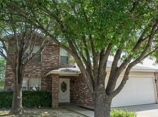 8417 Glen Falls Ln, Denton, TX 76210