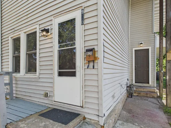 920 Farrington St, Saint Paul, MN 55117