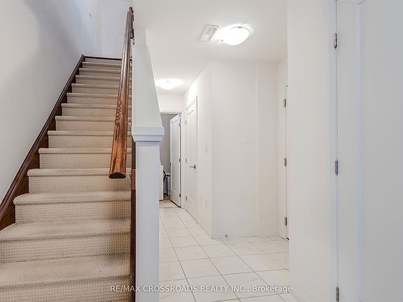 4th image of 4 Near Ln