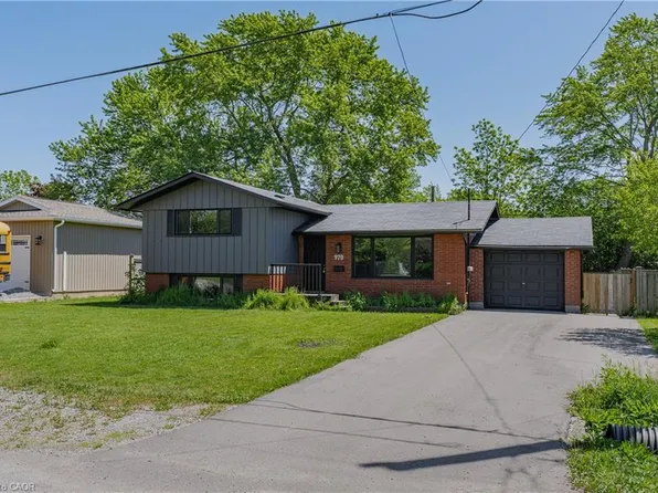 970 E Parkdale Ave, Fort Erie, ON L2A 5B6