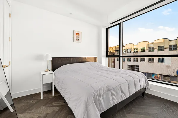 Sold by Serene Powers Real Estate LLC | media 4