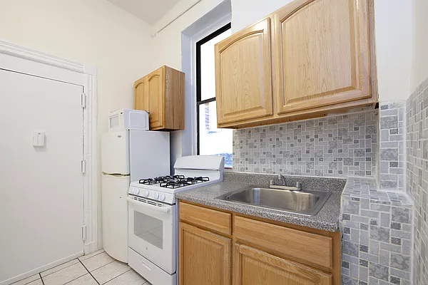 Rented by R New York | media 10