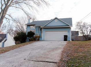 1228 Saybrook Ln, Knoxville, TN 37923