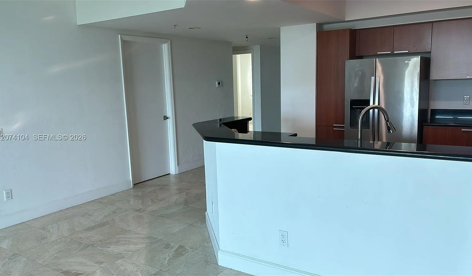 The Oaks I Condo — Photo 2