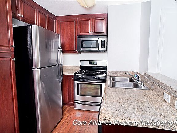 4th image of 5565 Canoga Ave APT 220