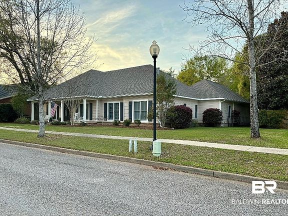 2nd image of 10401 Papas St