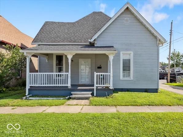 643 W South St, Shelbyville, IN 46176
