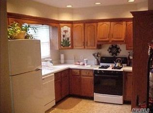 61 Orchard Rd, East Patchogue, NY 11772