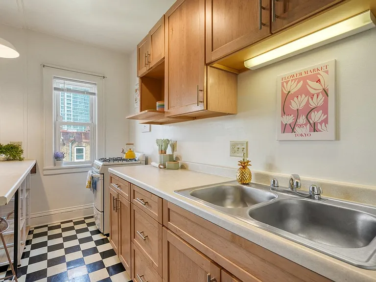 The Park Apartments — Photo 21