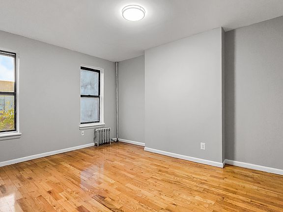 4th image of 212 W 133rd St #6C