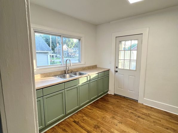 403 N Marquette St #1