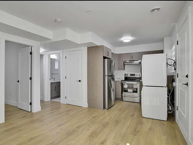 16794 20a Ave #BASEMENT — Photo 17