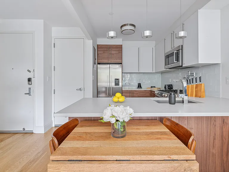 251 Withers St #2F — Photo 12