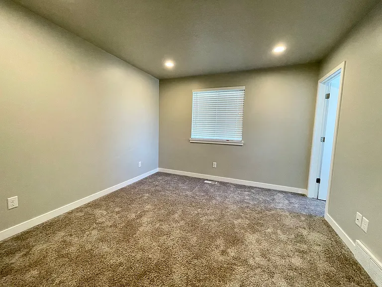 12038 S El Capitan Ln — Photo 7