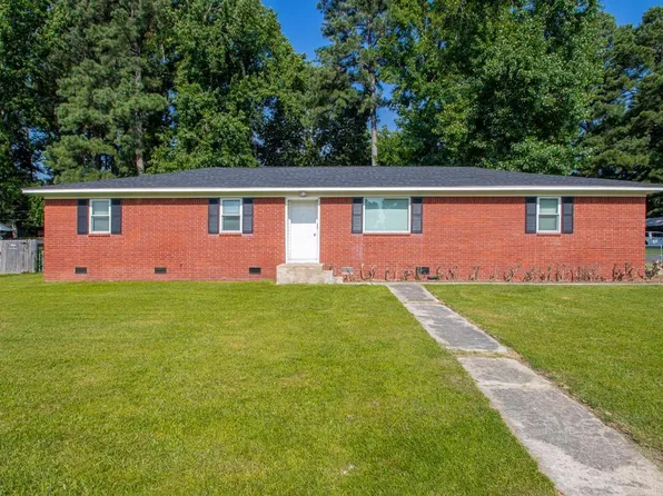510 Rosewood Dr, Benton, AR 72015